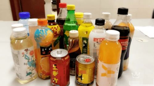 一瓶柠檬茶 十五块方糖 你可能正在通往肥胖的路上狂奔